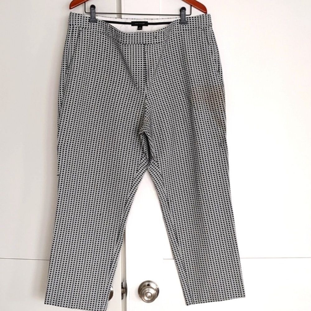 Ann Taylor Blue and White Diamond Print Ankle Pant - Size 14